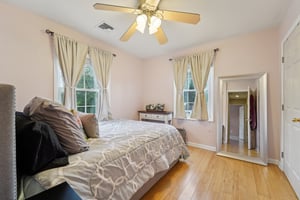 Bergen Ave-S2208-032.jpg