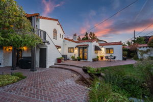 25 Bret Harte Ave, Reno, NV 89509, USA Photo 38