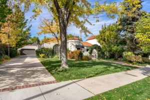 25 Bret Harte Ave, Reno, NV 89509, USA Photo 1