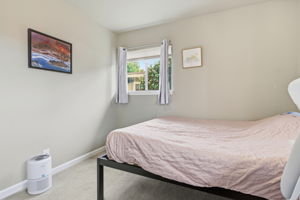 030_F8_25 Bronson St