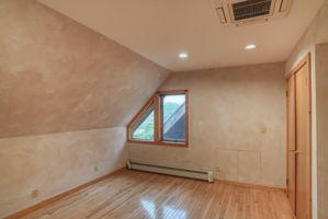  Photo 37