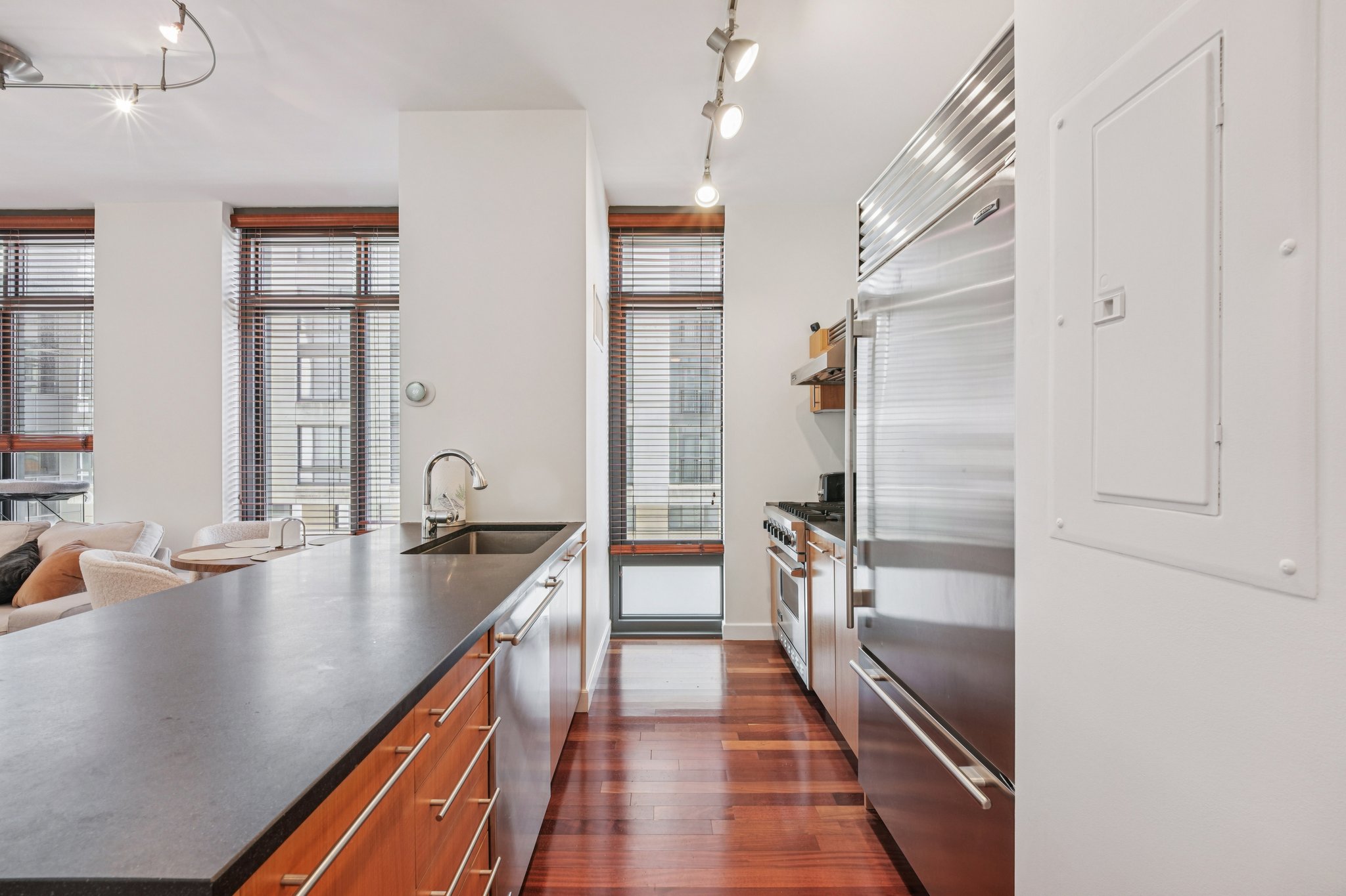 City Pl 4b-S1304-012.jpg