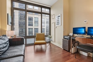 City Pl 6C-S2706-034.jpg