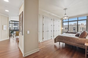 City Pl 6C-S2706-047.jpg