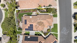 Property outline. Buyer to verify all dimensions.
