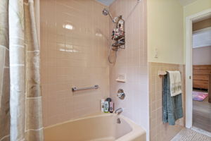  Photo 40