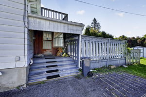  Photo 33