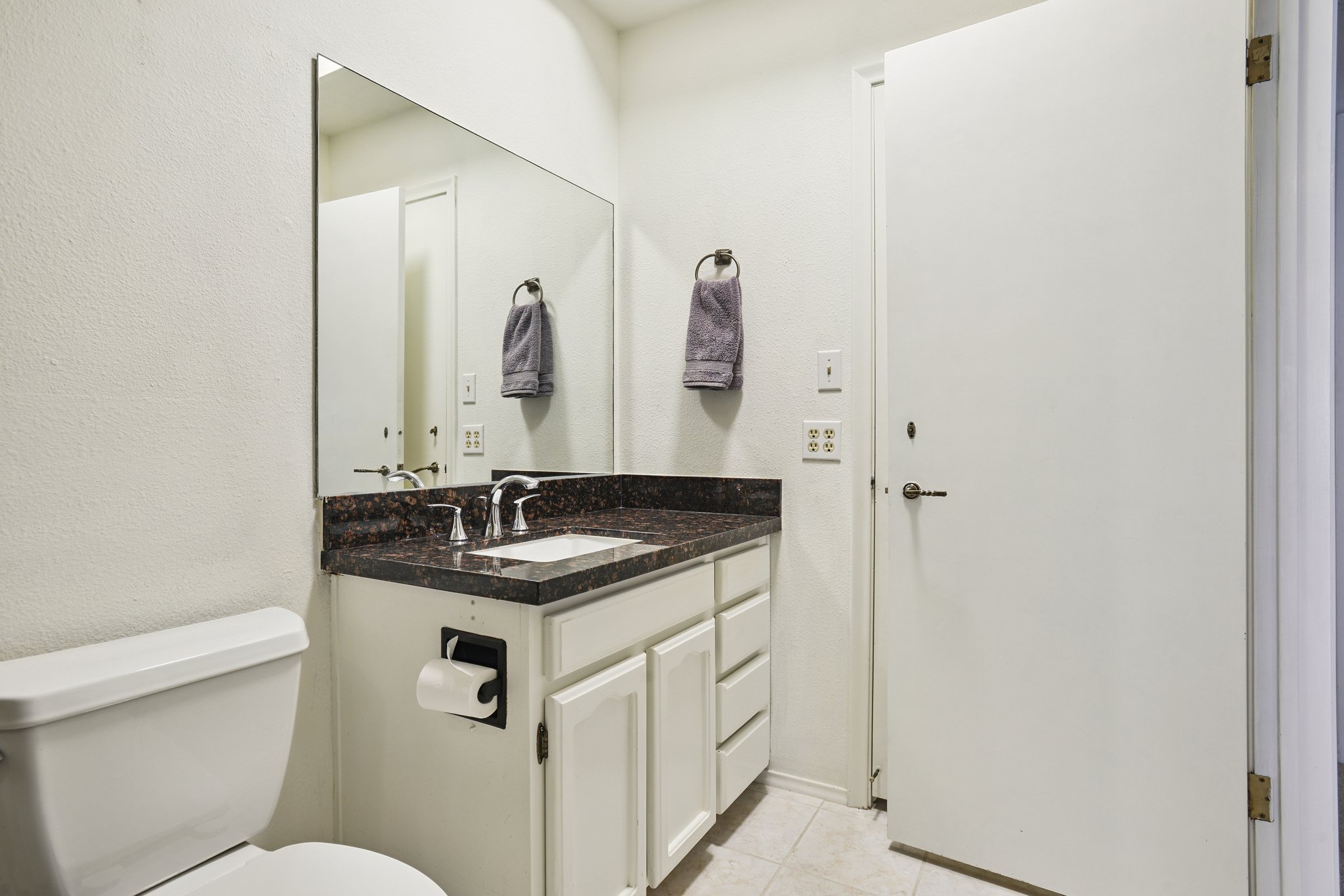 25 E Butler Dr - 012.jpg