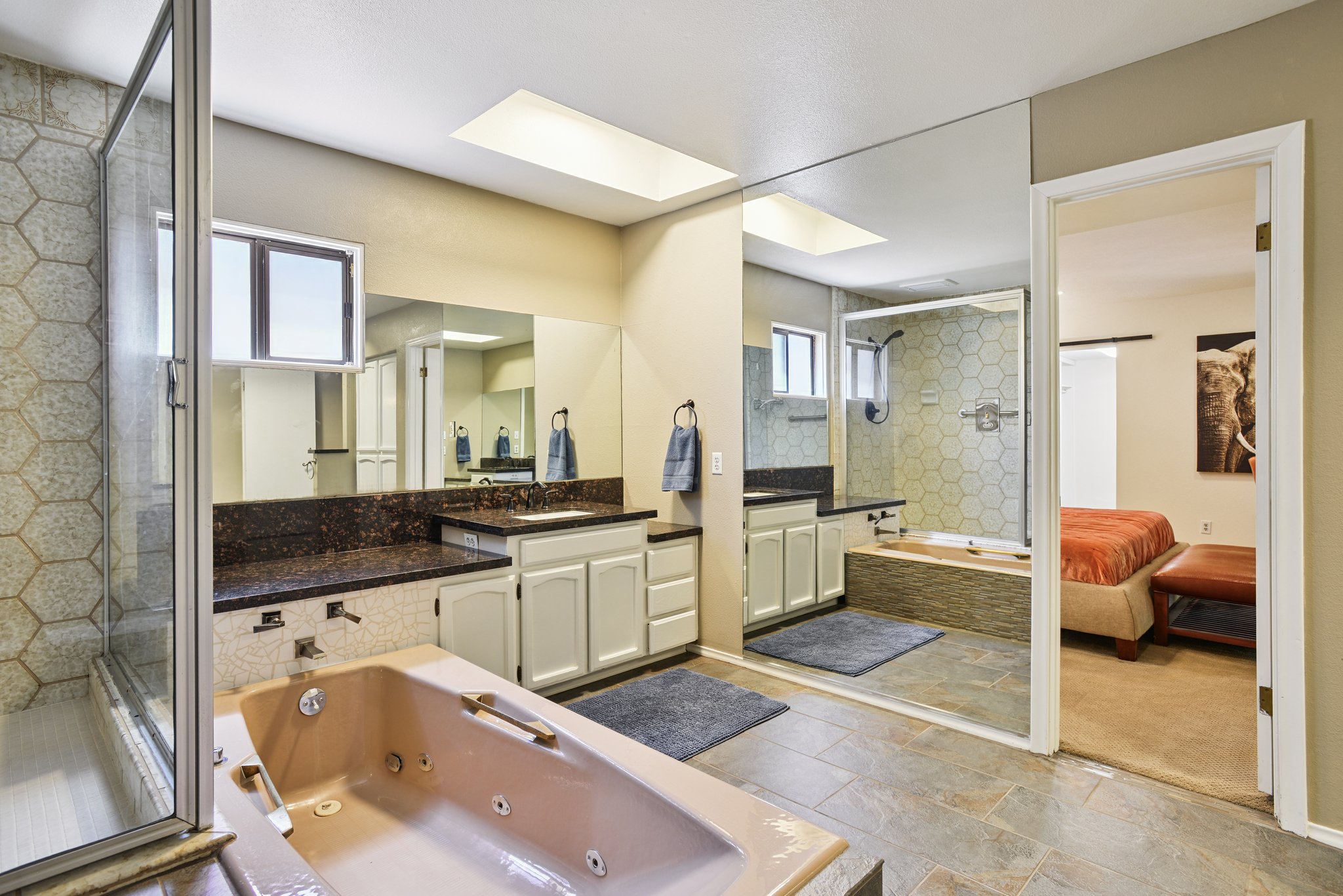 25 E Butler Dr - 017.jpg