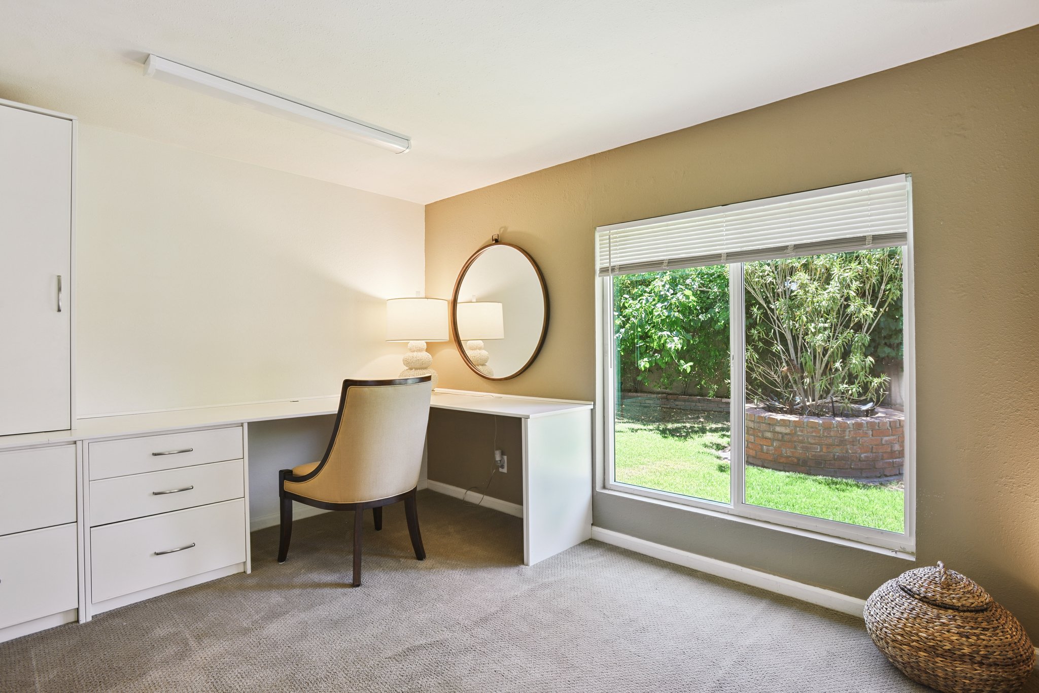 25 E Butler Dr - 022.jpg
