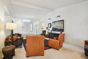 25 E Butler Dr - 005.jpg