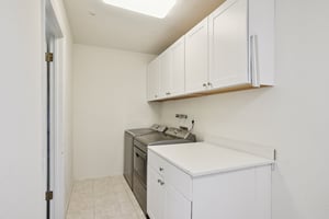 25 E Butler Dr - 027.jpg