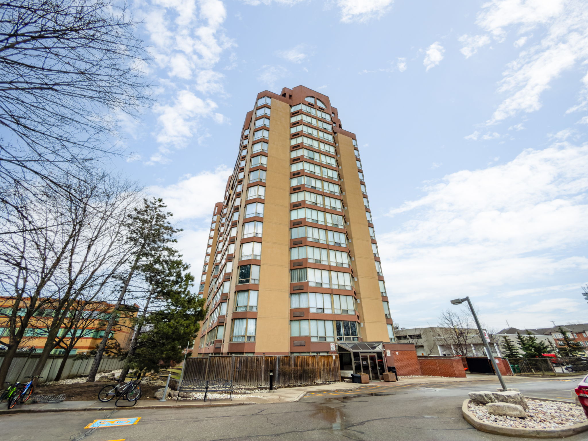 Mississauga property showcase — delivered property photograph 2
