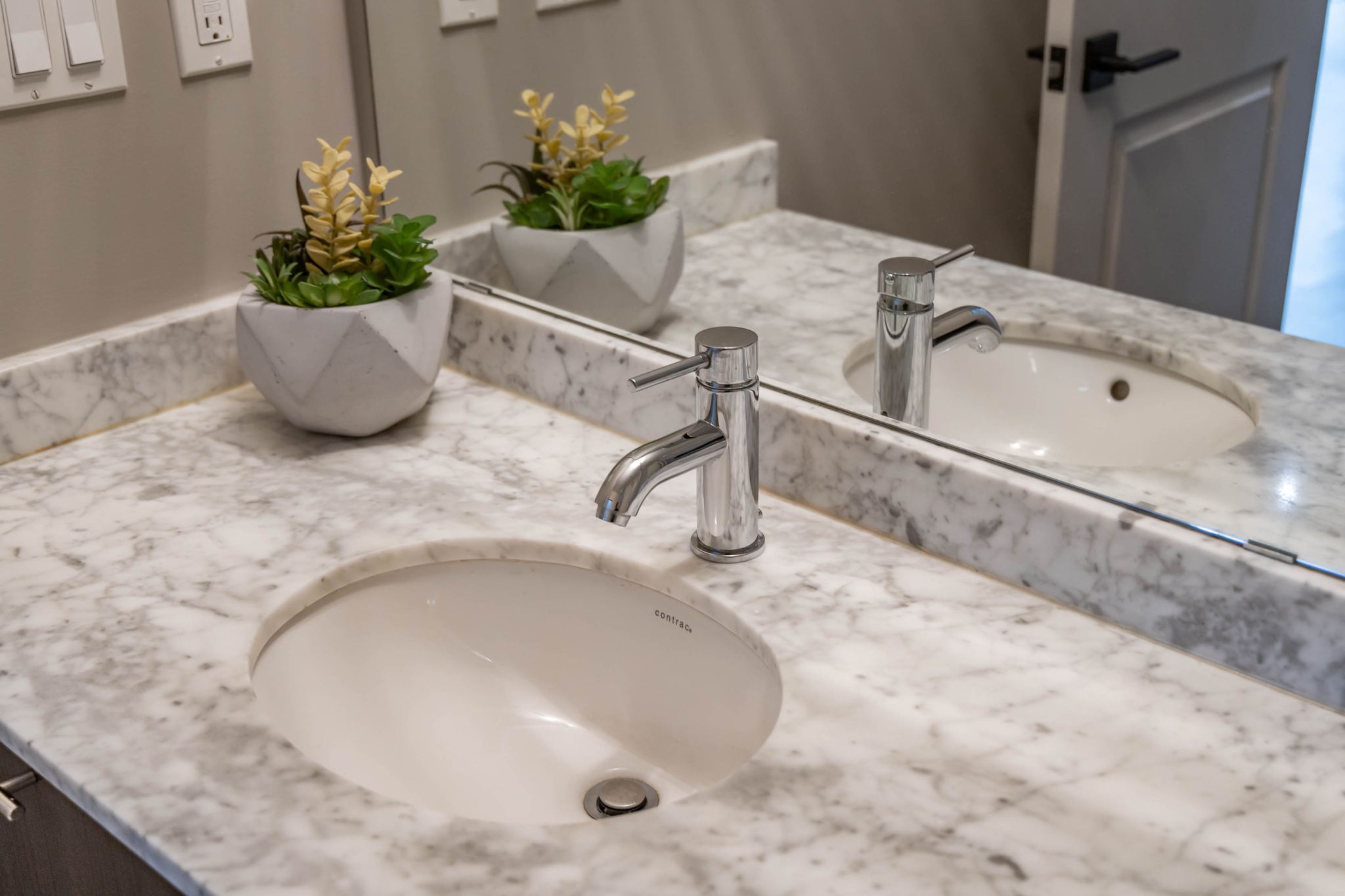 Toronto property showcase — delivered property photograph 34