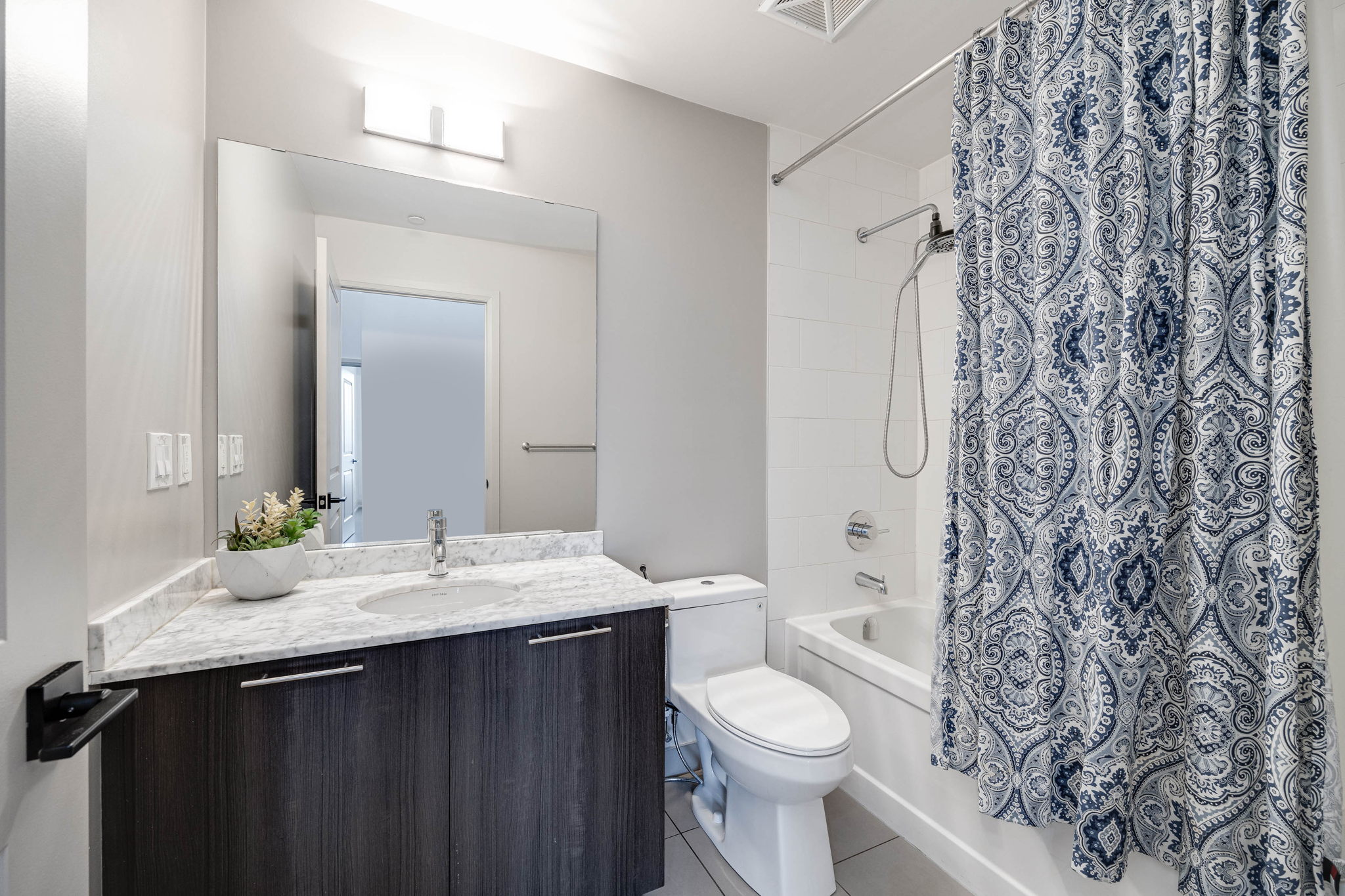 Toronto property showcase — delivered property photograph 13