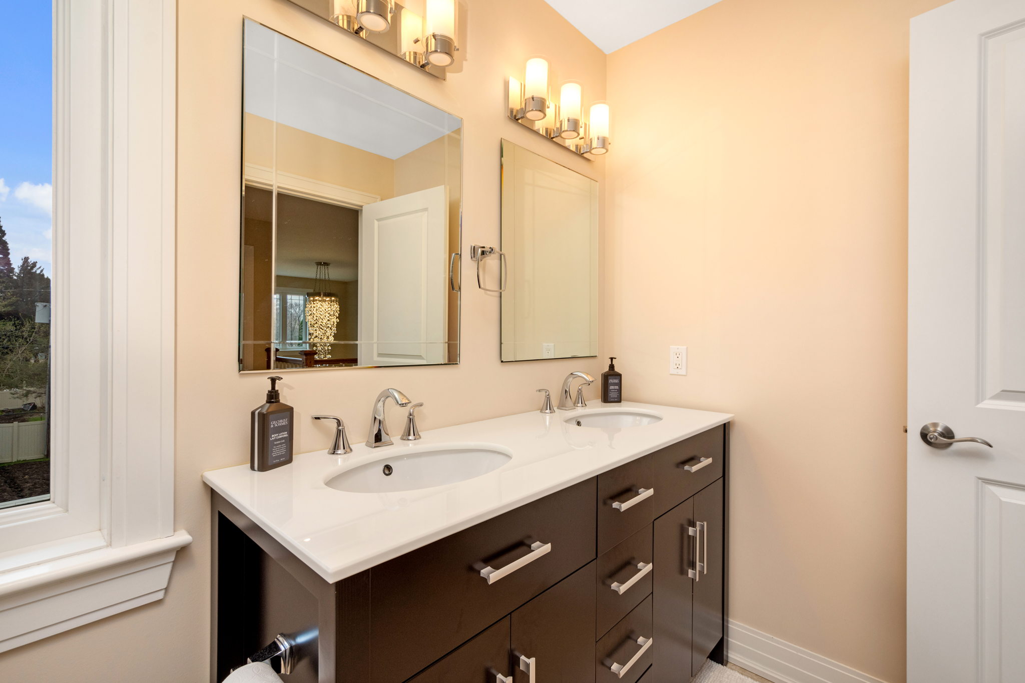 25 Goodwin Ave, Nepean, ON K2E 5C8, Canada Photo 96