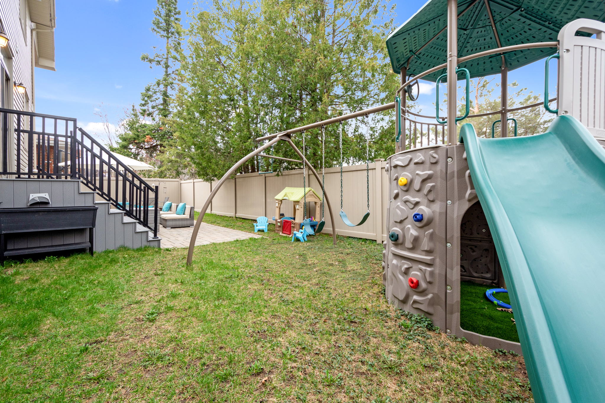 25 Goodwin Ave, Nepean, ON K2E 5C8, Canada Photo 131