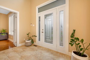 25 Goodwin Ave, Nepean, ON K2E 5C8, Canada Photo 10