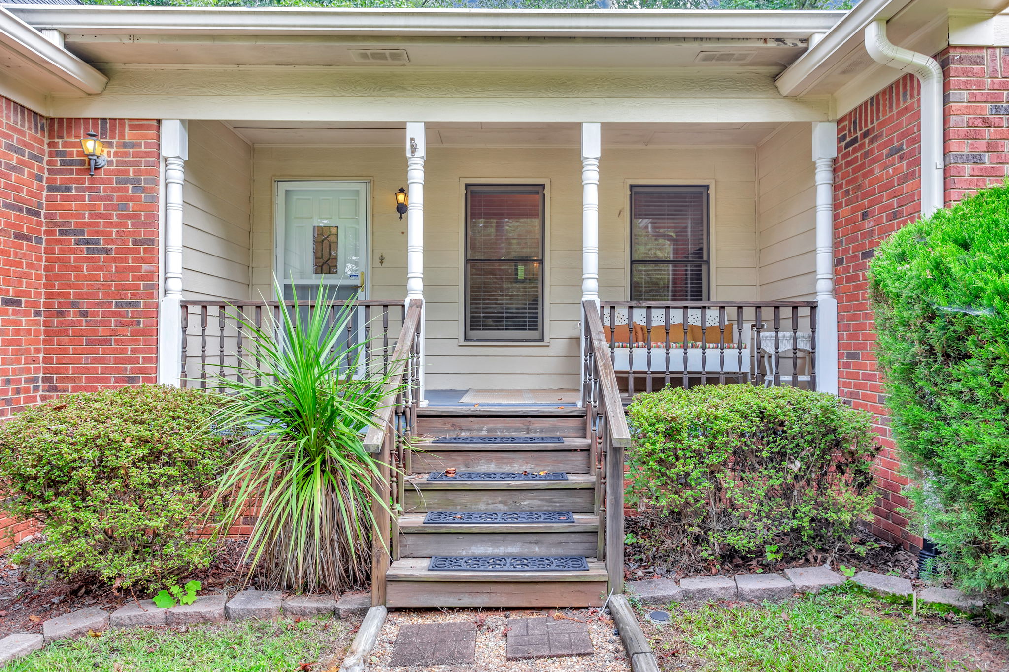 25 Holsenbeck Dr, Oxford, GA 30054, USA Photo 2