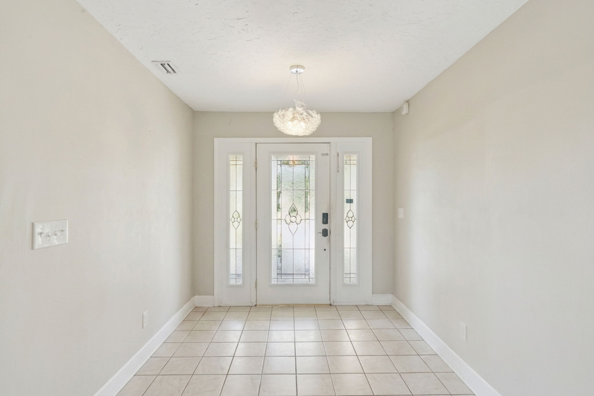 Gorgeous entryway.