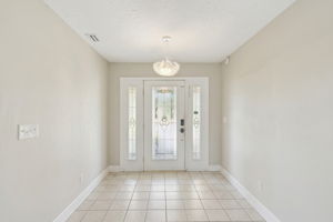 Gorgeous entryway.
