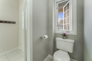 25 Laurendale Ave, Keswick, ON L4P 4A8, Canada Photo 14