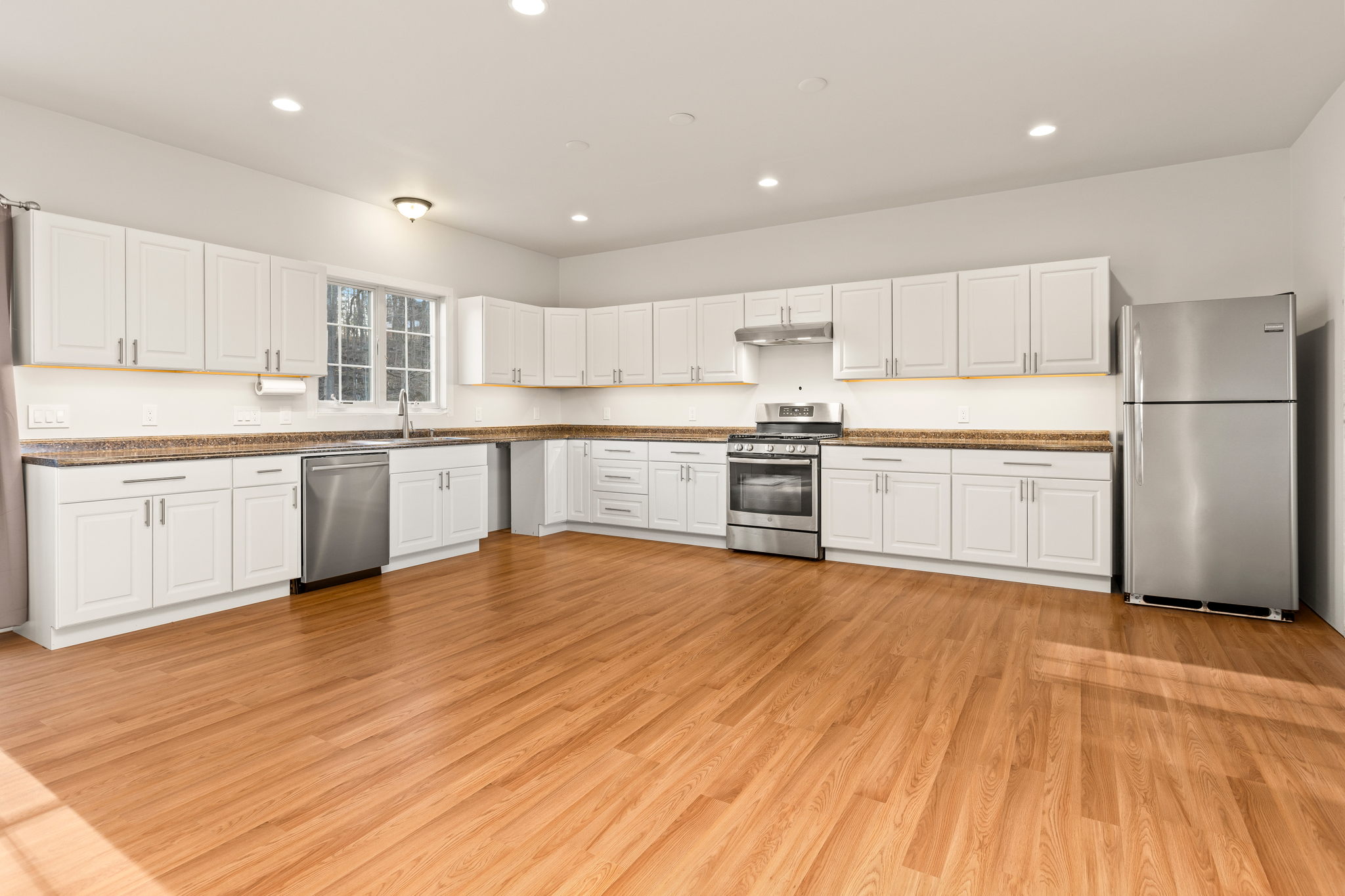 25 Linda Ln, New Fairfield, CT 06812 Real Estate Media