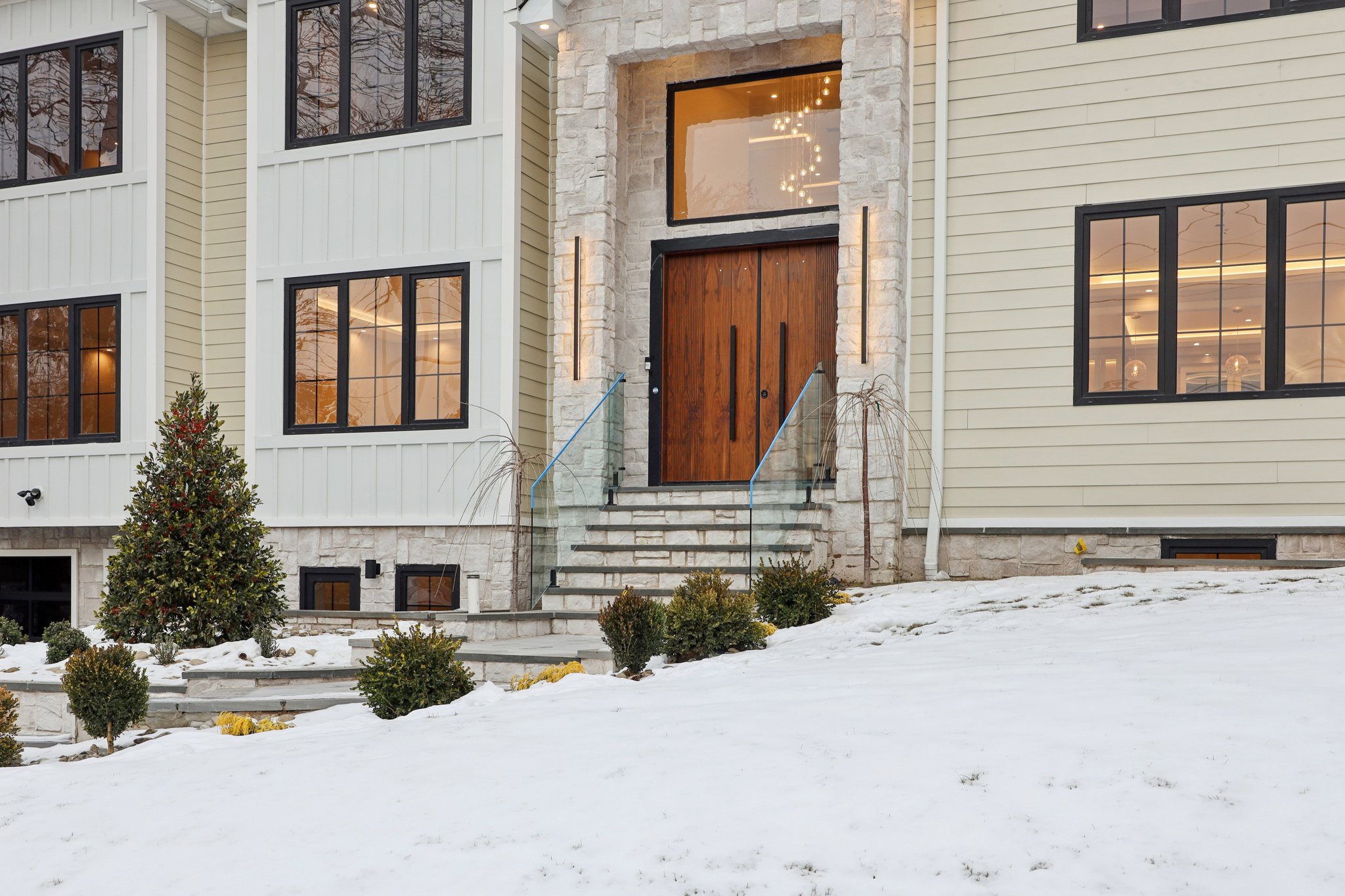 MacArthur Ave-S0601-005.jpg