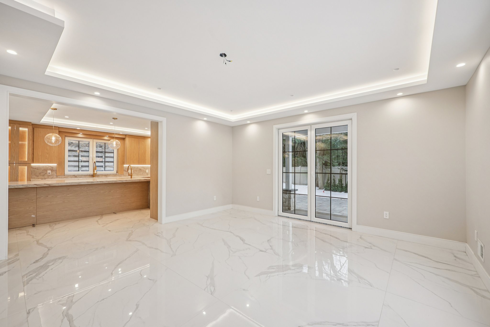 MacArthur Ave-S0601-014.jpg