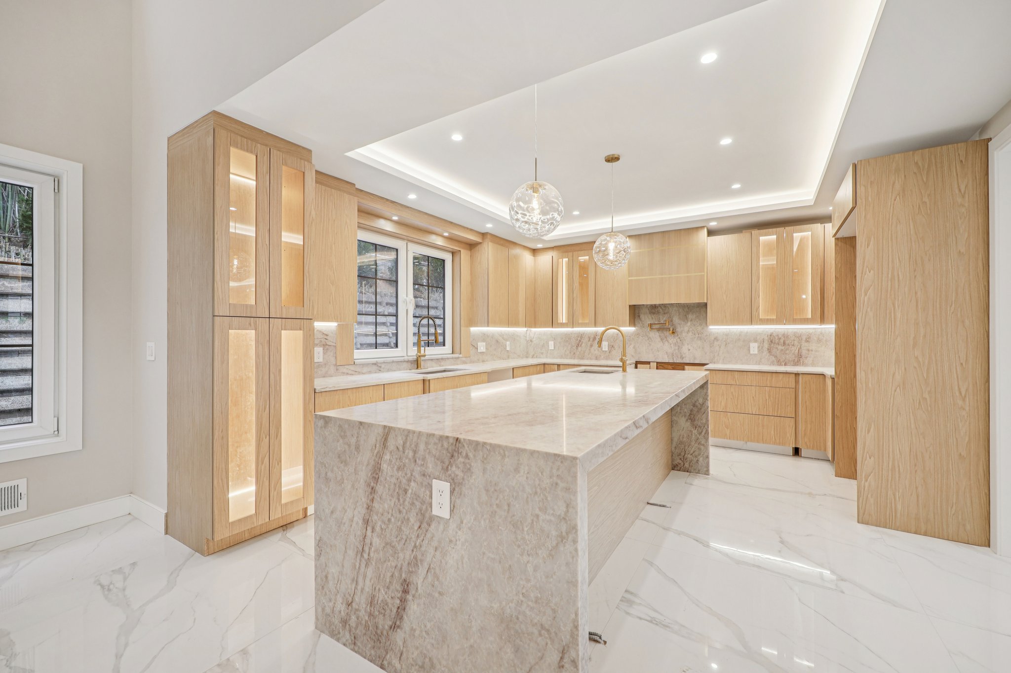 MacArthur Ave-S0601-024.jpg