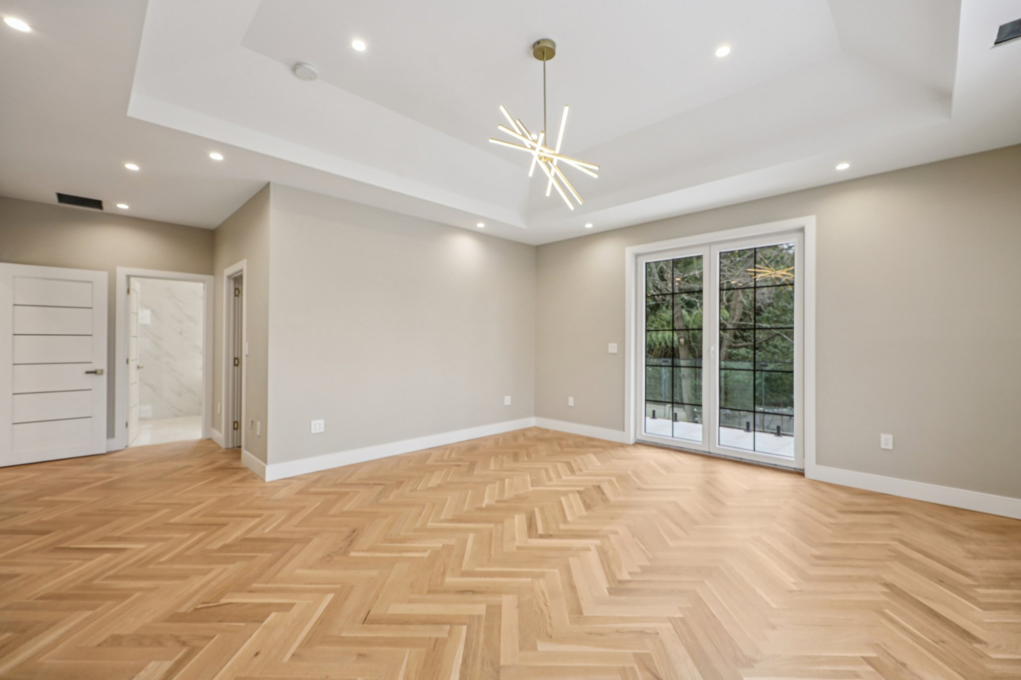 MacArthur Ave-S0601-037.jpg