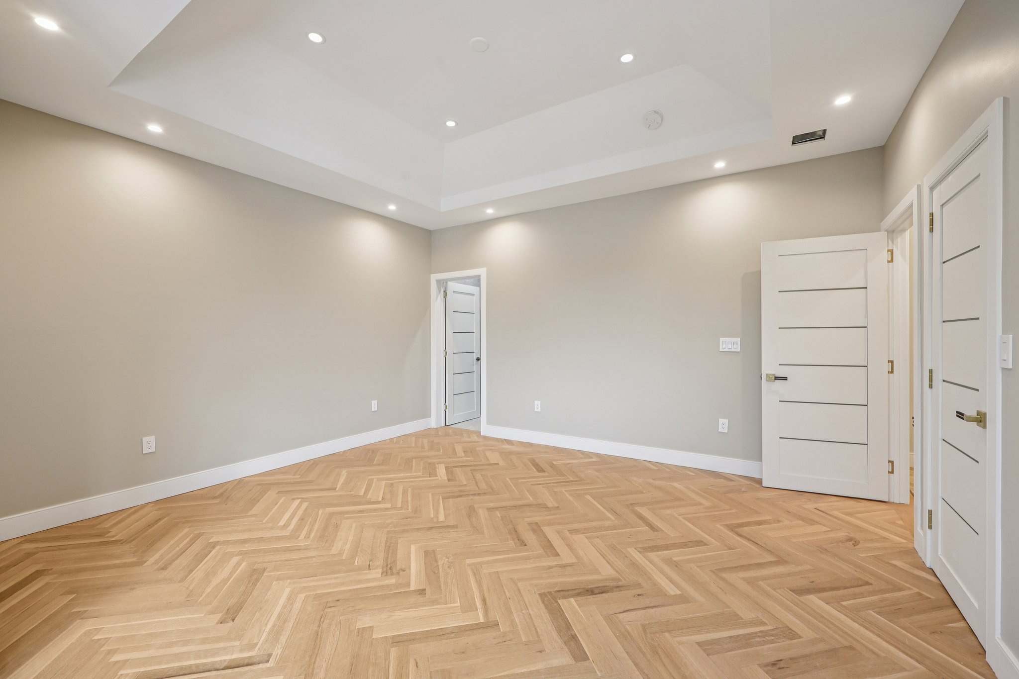 MacArthur Ave-S0601-046.jpg