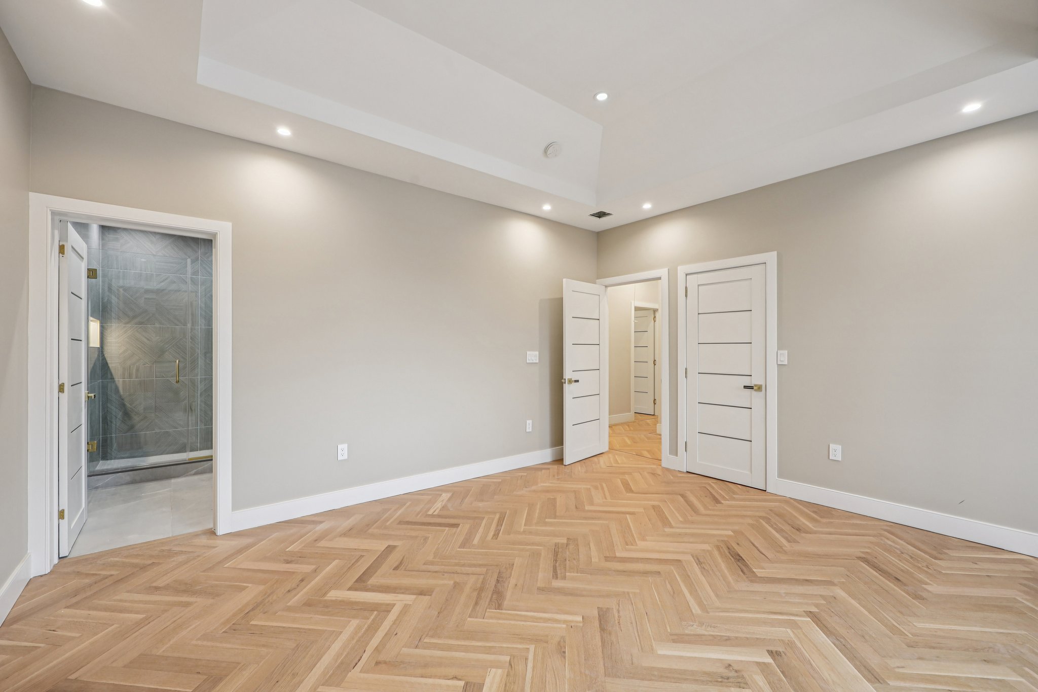 MacArthur Ave-S0601-047.jpg