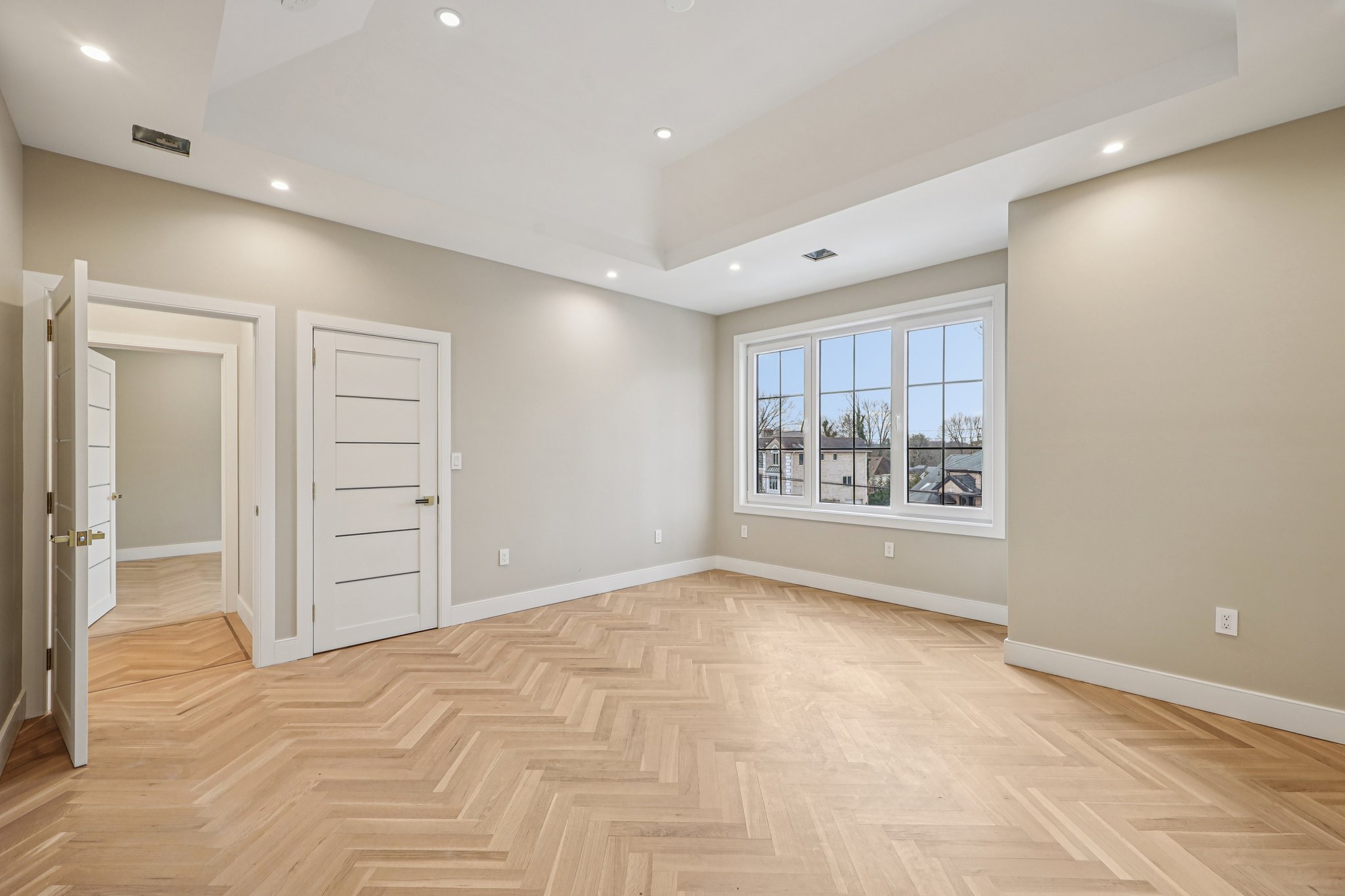 MacArthur Ave-S0601-048.jpg