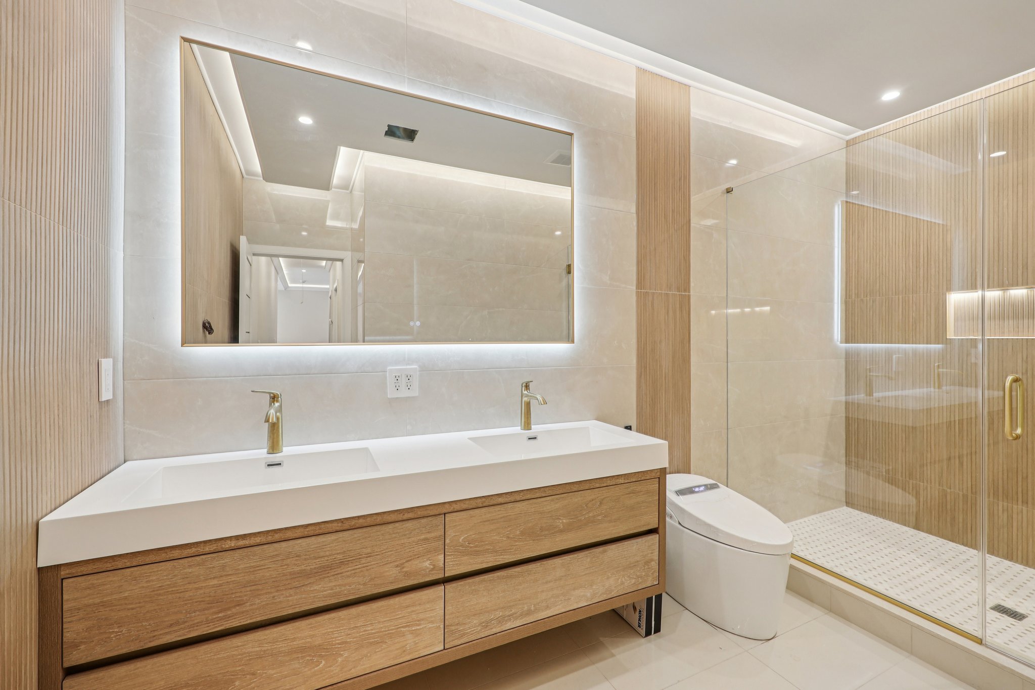 MacArthur Ave-S0601-055.jpg