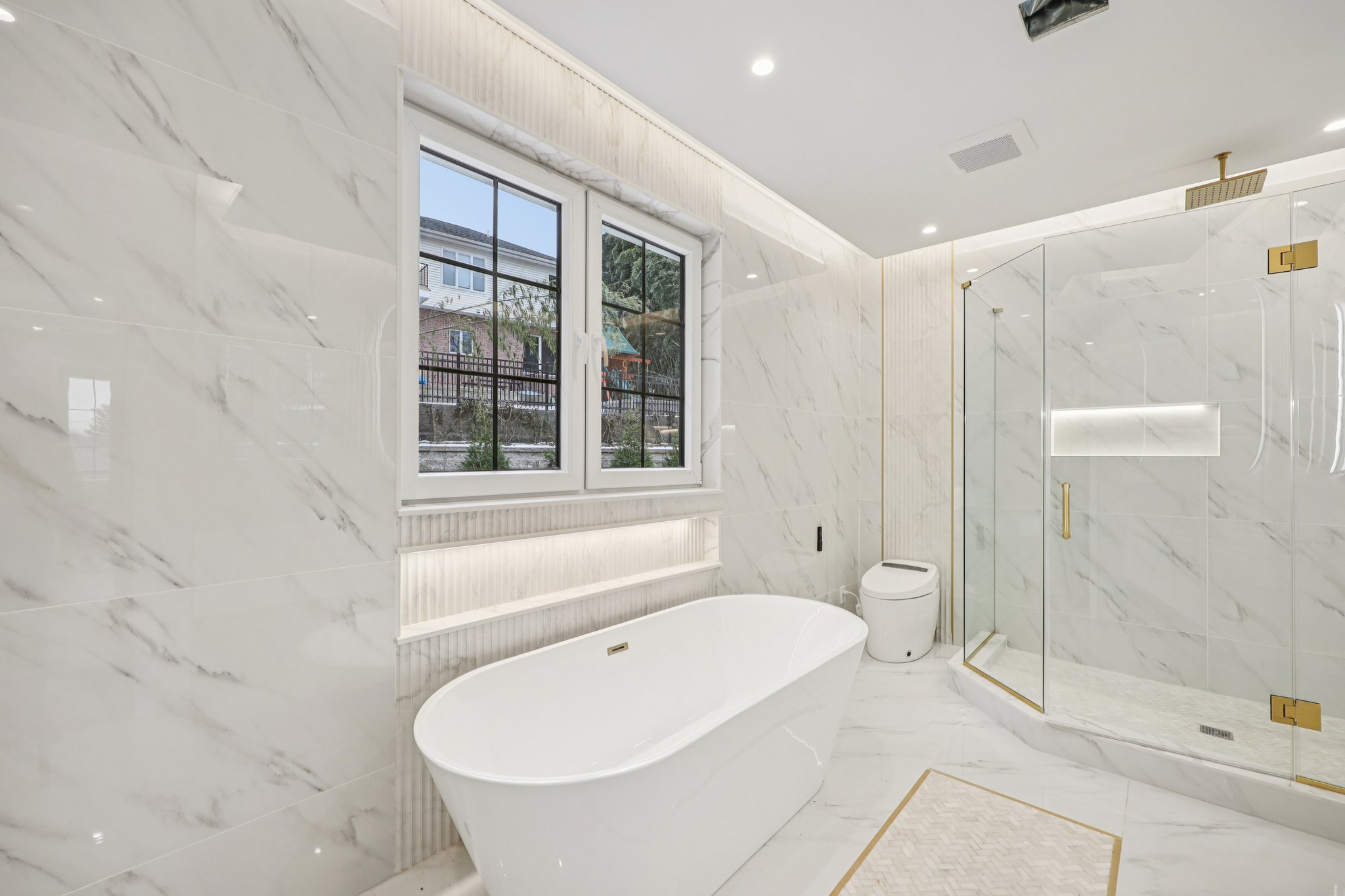 MacArthur Ave-S0601-056.jpg