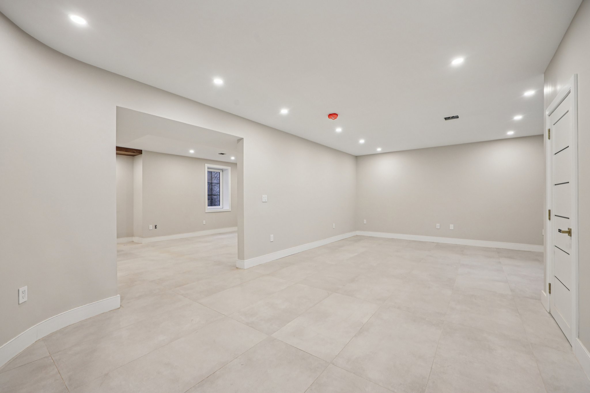 MacArthur Ave-S0601-065.jpg