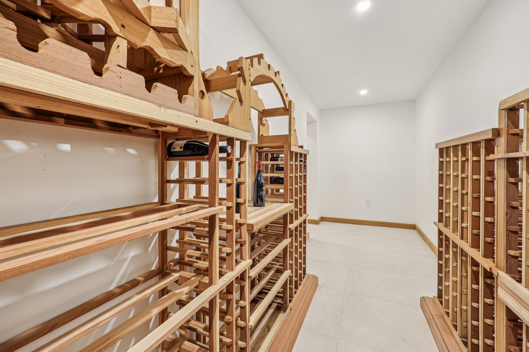 MacArthur Ave-S0601-071.jpg