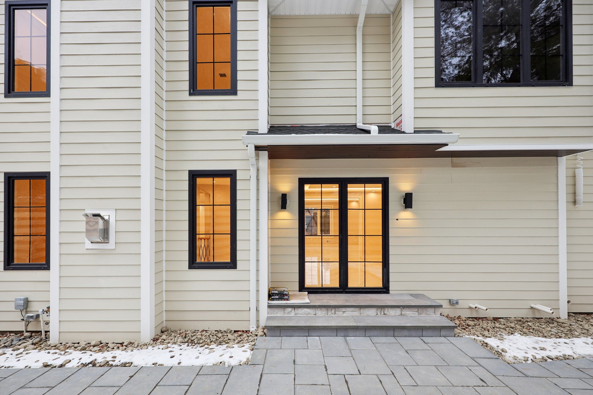 MacArthur Ave-S0601-077.jpg