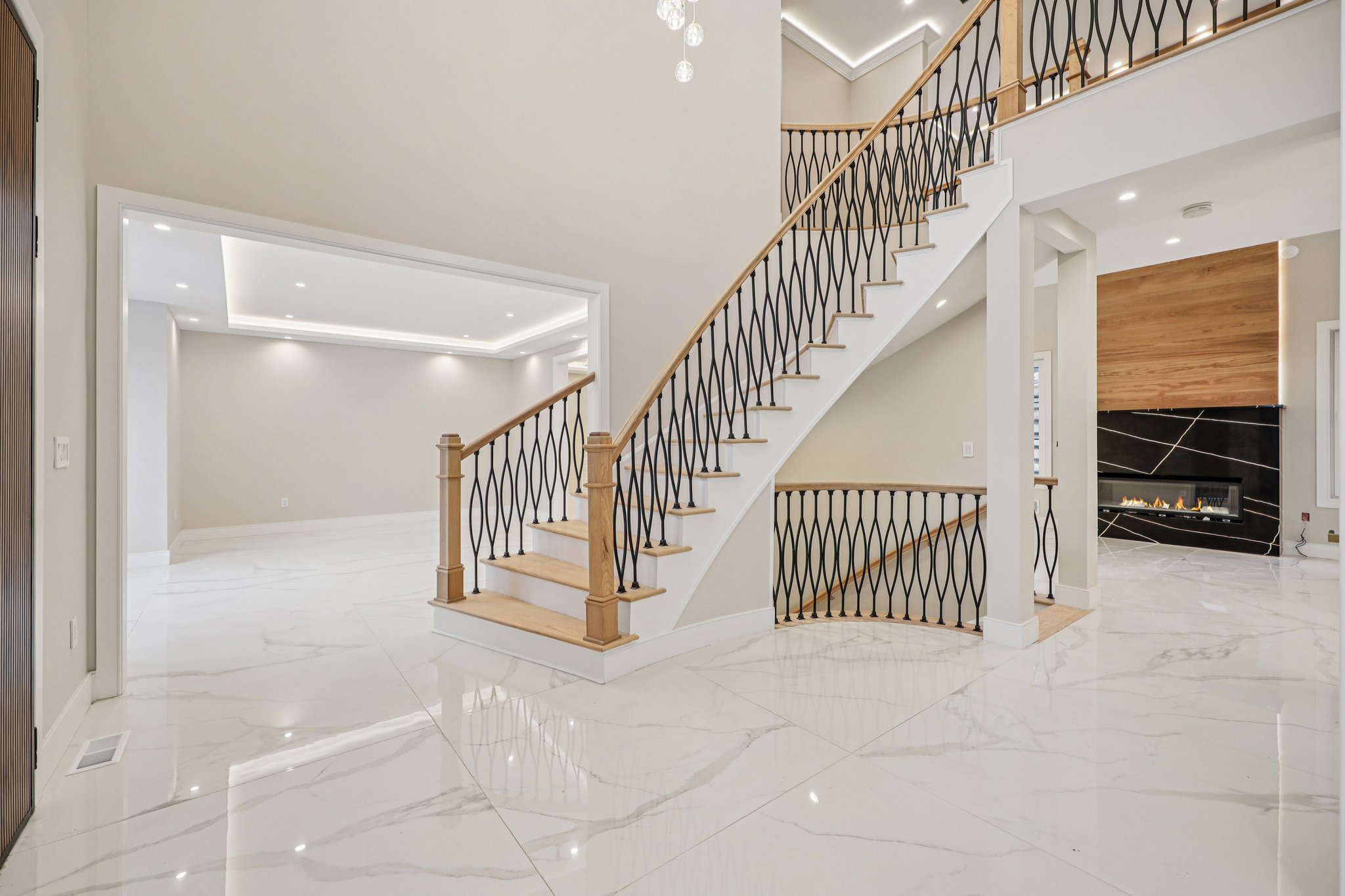 MacArthur Ave-S0601-007r.jpg