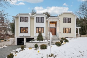 MacArthur Ave-S0601-003.jpg