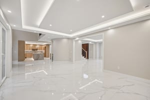 MacArthur Ave-S0601-018.jpg