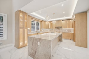 MacArthur Ave-S0601-024.jpg