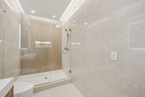 MacArthur Ave-S0601-059.jpg