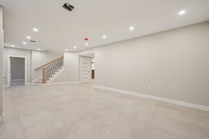 MacArthur Ave-S0601-060.jpg