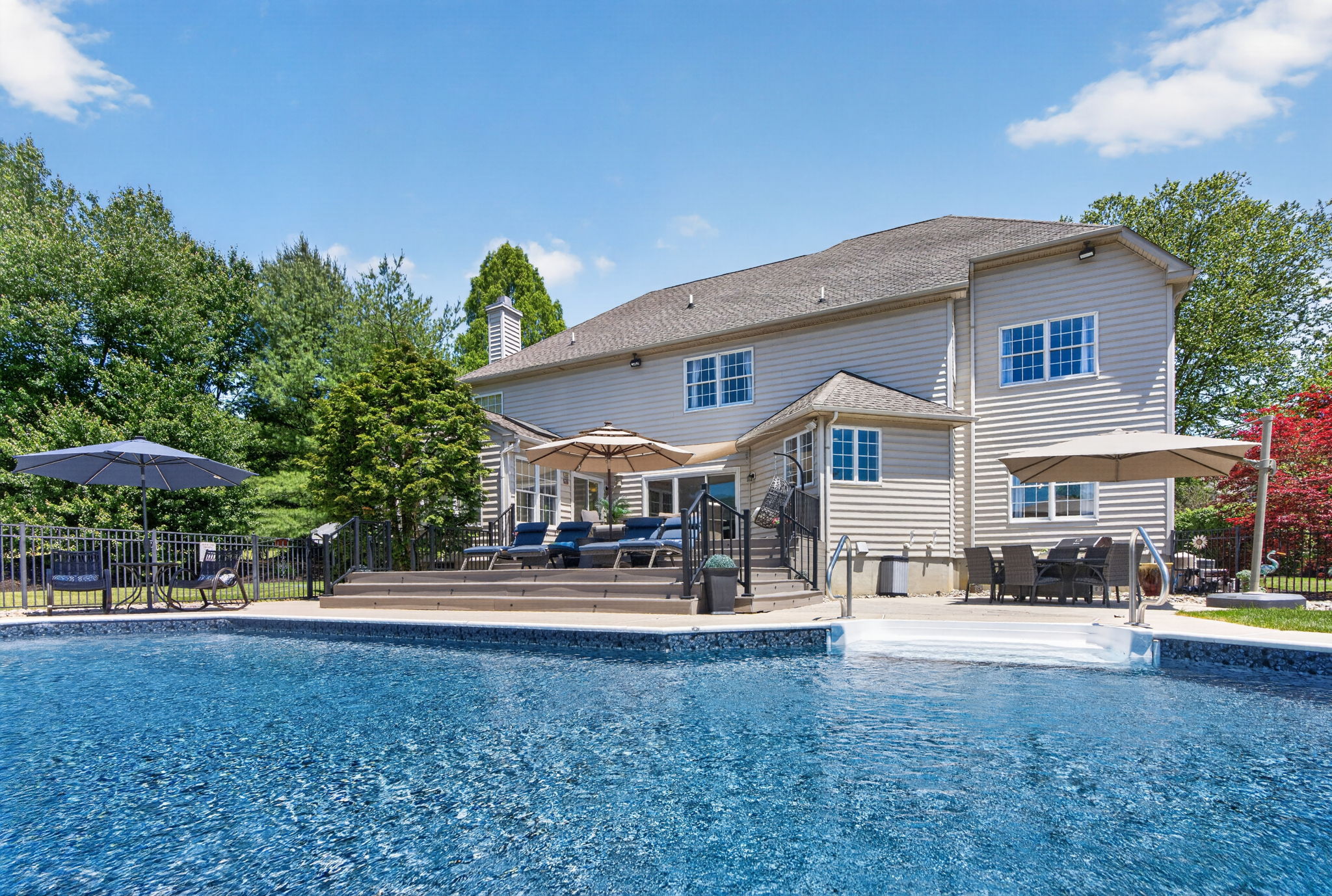  Photo 28