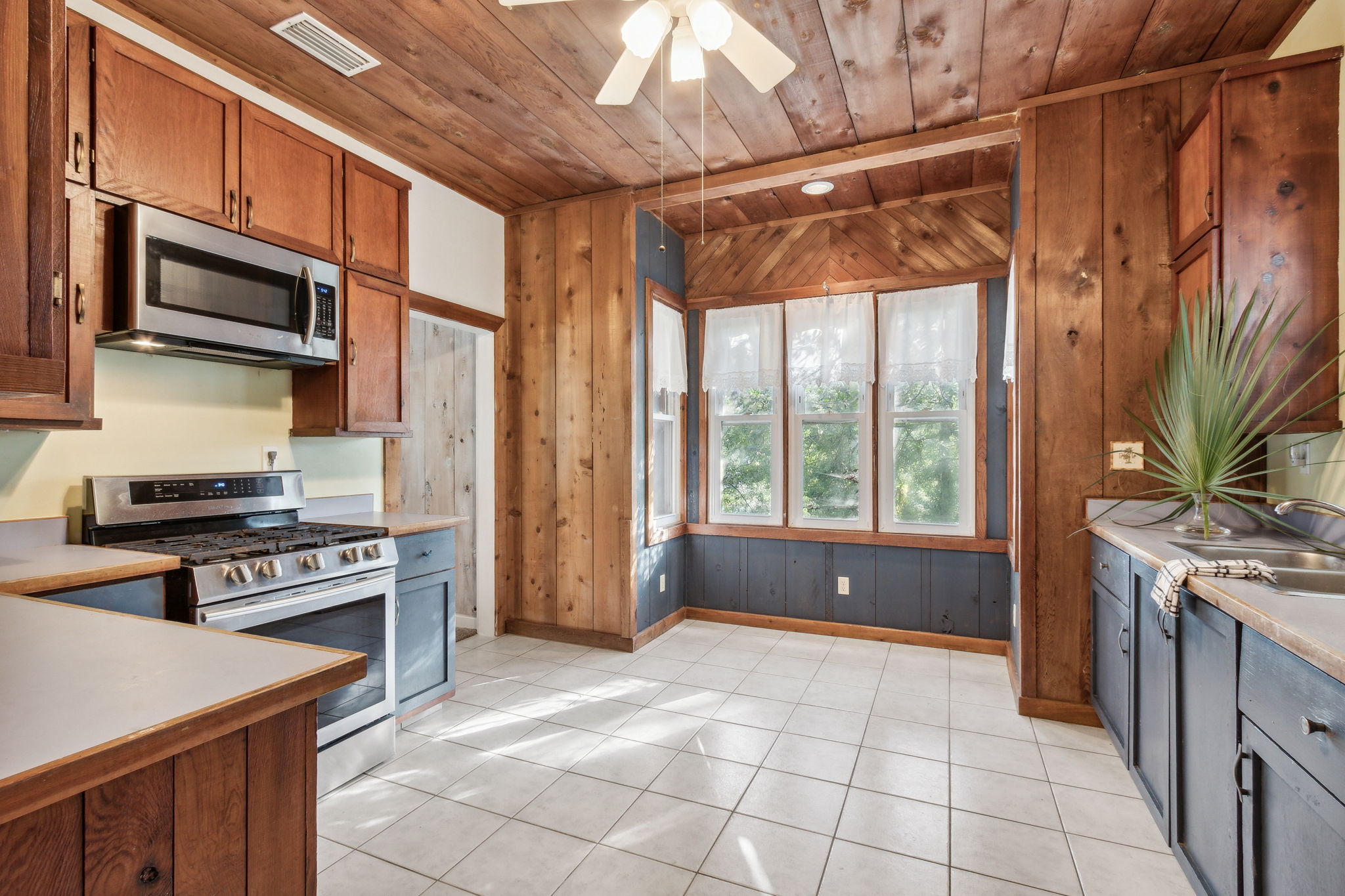 Dining Room/Kitchen