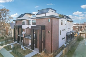 S Washington St unit 2-040.jpg