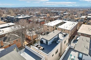 S Washington St unit 2-048.jpg