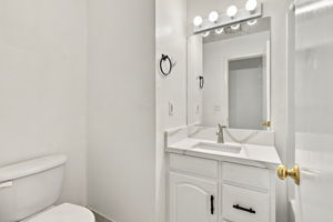  Photo 36